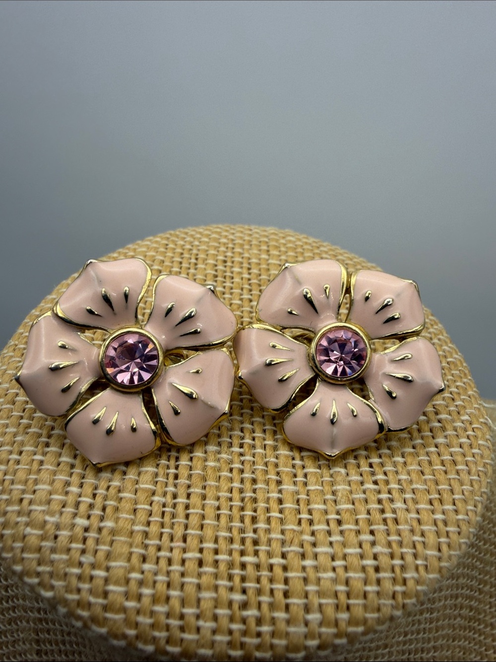 Vintage Trifari Pink Enamel/Crystal Floral gold Tone Clip On Earrings
